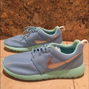 Nike Women's Roshe