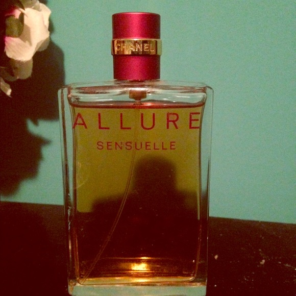 CHANEL allure sensuelle perfume