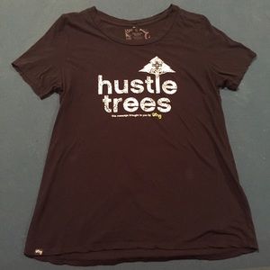 LRG women's hustle trees XL tee shirt