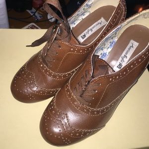 Chestnut brown bootie heels