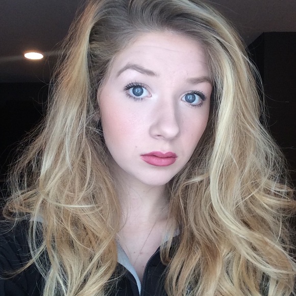 Meet your Posher, Molly - Picture 1 of 1