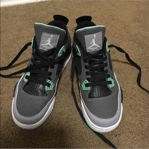 green glow 4's
