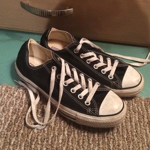 Converse low-tops