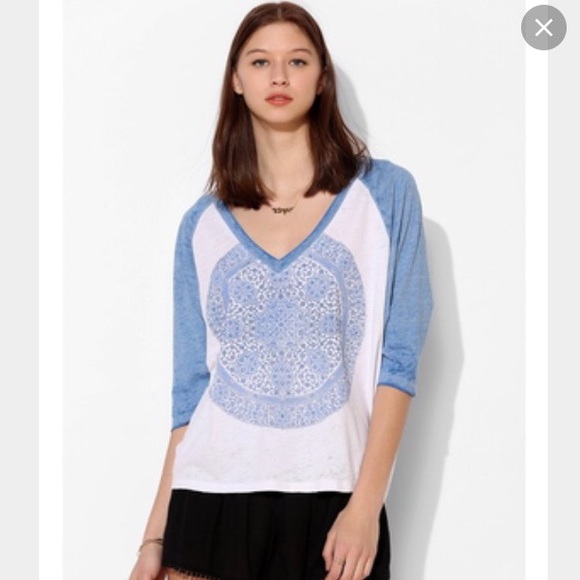 UO mandala tee