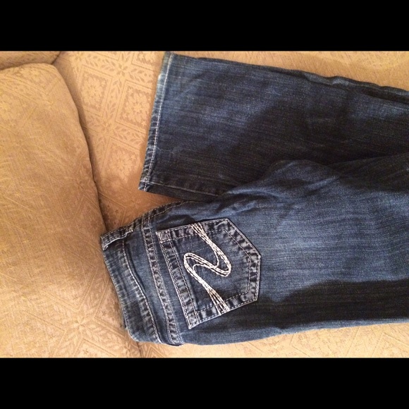 Silver Jeans Aiko style dark denim