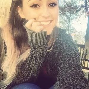 Meet your Posher, Ivy