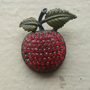 🍎 Rare Vintage Apple Brooch 🍎