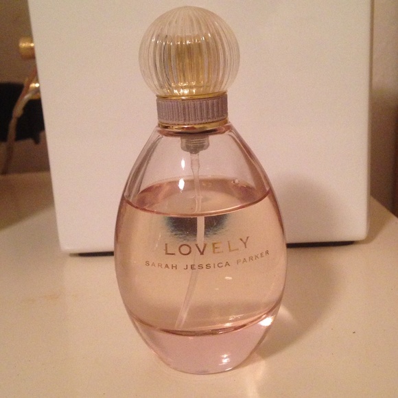 Lovely by Sarah Jessica Parker Perfume