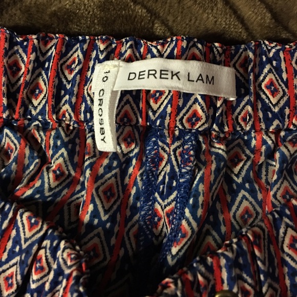 10 Crosby Derek Lam Silk Aztec blue/red P Shorts - Picture 3 of 3