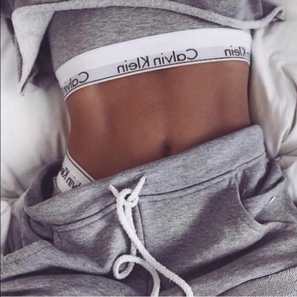 Calvin Klein set $18.95 // tru & co✨