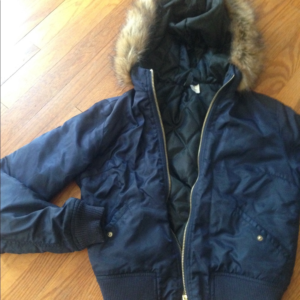 🎈sale🎈Navy jacket with fur embellish on the hood