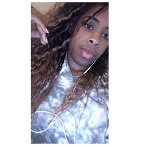 Meet your Posher, Jasmine