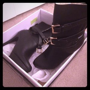 Brand New (WOT) Blk Leather Insulated Fashion Boot