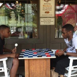 Meet your Posher, Dontae