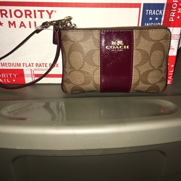 100% AUTHENTIC COACH WRISTLET