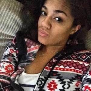 Meet your Posher, Deirdre