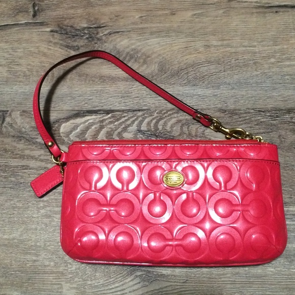 Coach wristlet - Picture 1 of 1