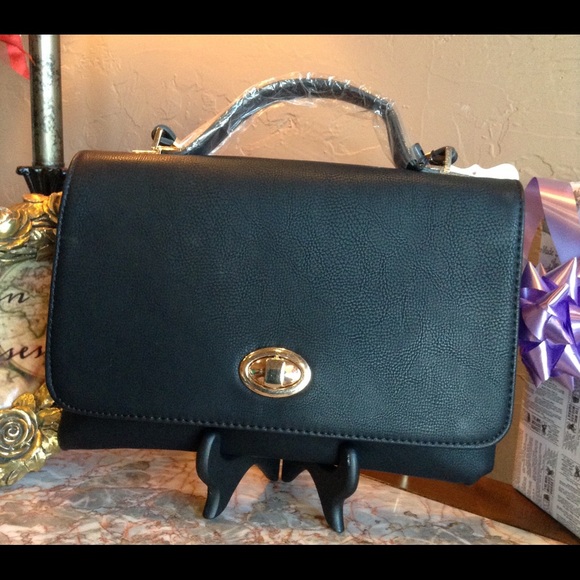Son Paises Handbags - Black Handbag/Great Deal!