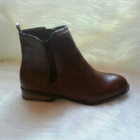 Casual Boots - Picture 2 of 2