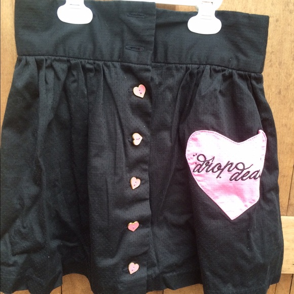 Drop Dead black skirt with pink hearts