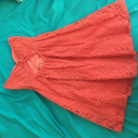 Dress - Picture 3 of 4