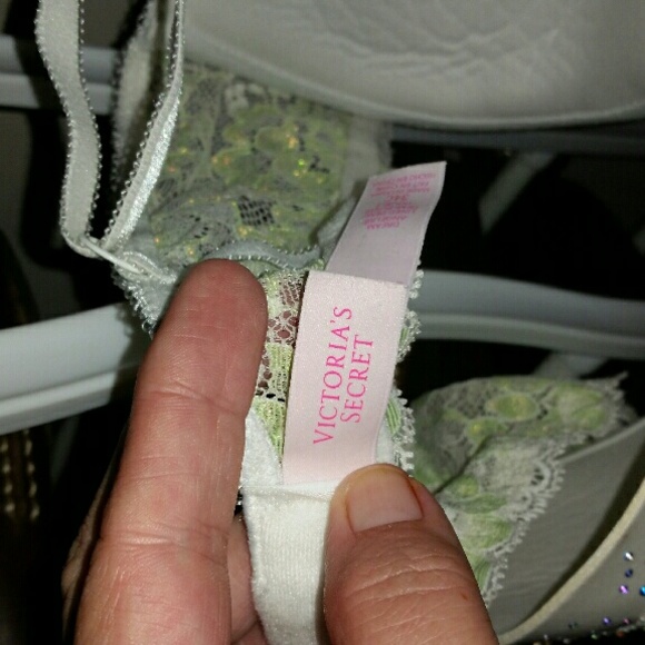 Victoria Secret bra,  dream angels push up - Picture 4 of 4