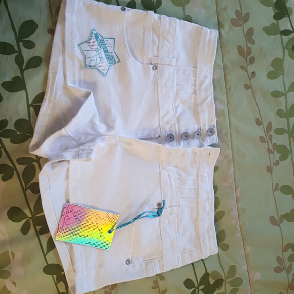 White high wasted shorts brand new
