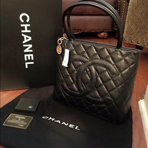 BRAND NEW, NEVER CARRIED CHANEL MEDALLION TOTE