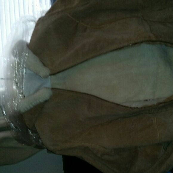 Ladies Wilson's leather suede coat, fur lined - Picture 4 of 4