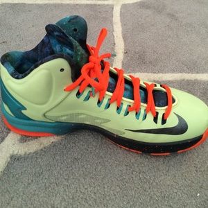 Just trying to clean my closet!