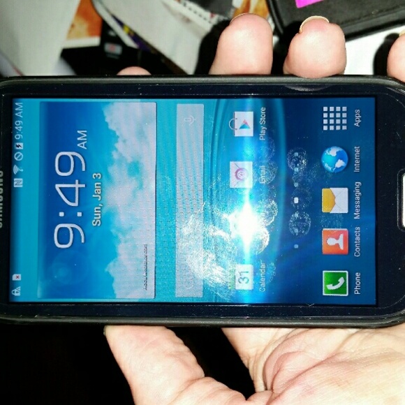 Samsung Galaxy S3 - Picture 2 of 4