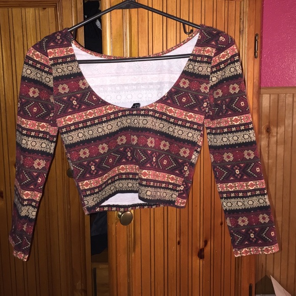 Tribal print crop top - Picture 2 of 3