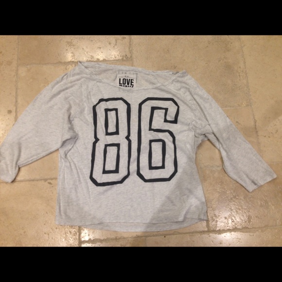 Victoria's Secret "Pink" slouchy tee. Vs