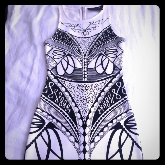 Mink Pink body con dress