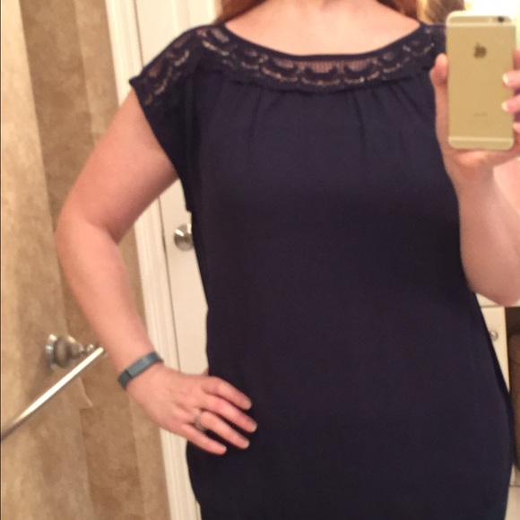 Daniel Rainn navy lace collar blouse