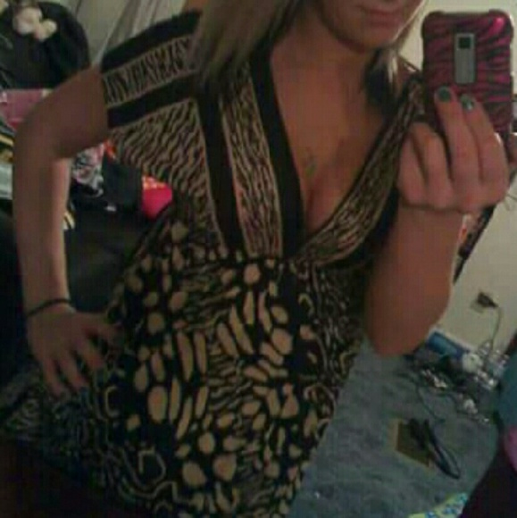 Dress - Picture 3 of 3
