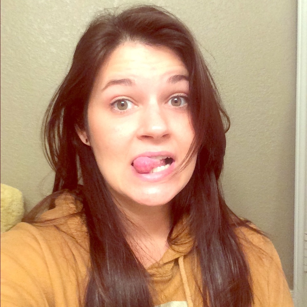 Meet your Posher, Courtney