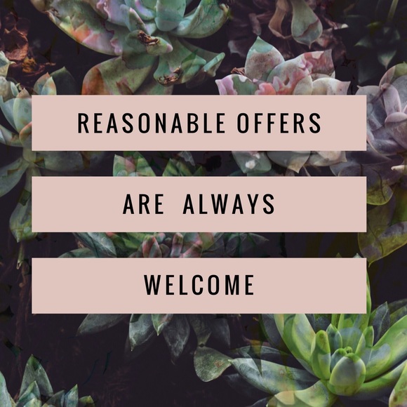 💋Feel Free to Make a Reasonable Offer💋 - Picture 2 of 3