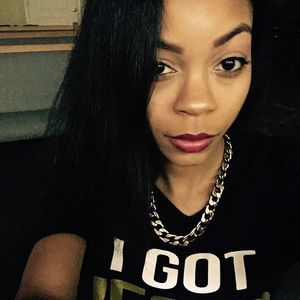 Meet your Posher, Leah