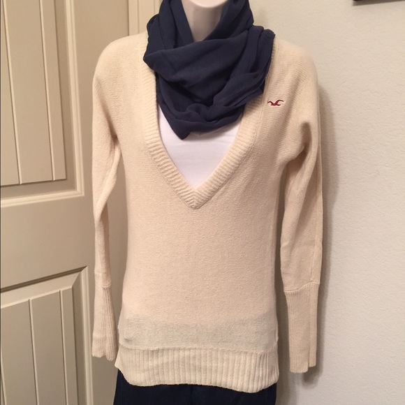 Hollister V-neck sweater
