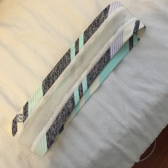 Lulu lemon mesh striped headband