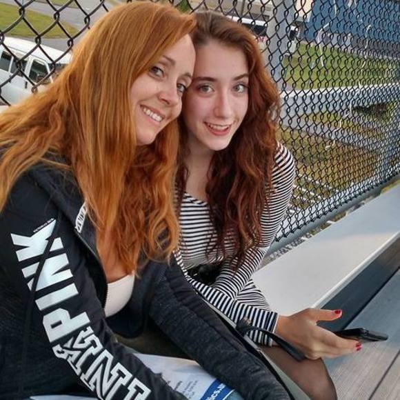 Meet your Posher, Heather - Picture 1 of 1