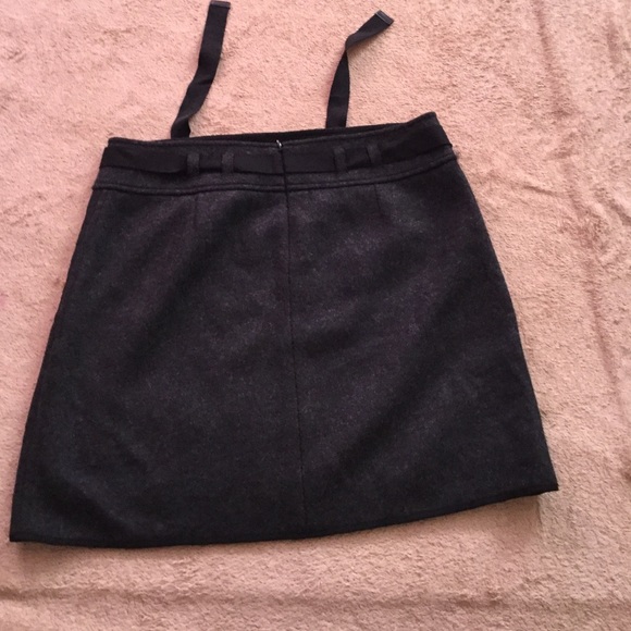Elie Tahari Skirt. Size 6 - Picture 2 of 4