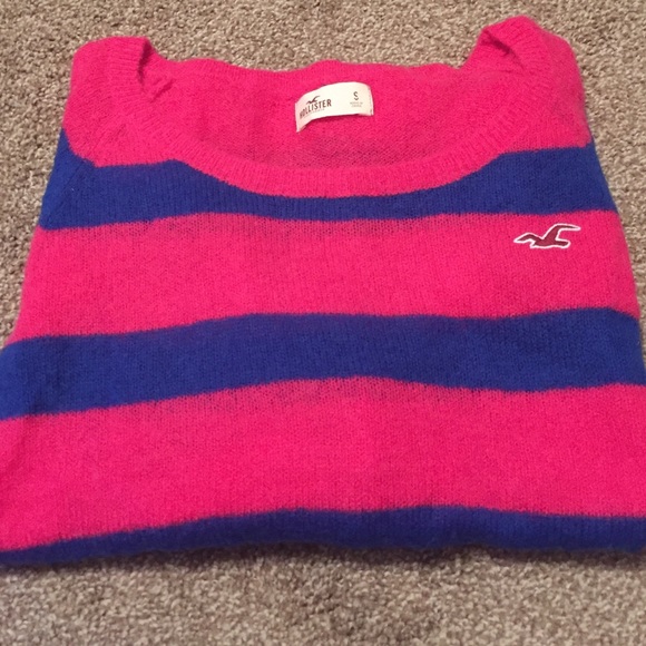 Hollister sweater