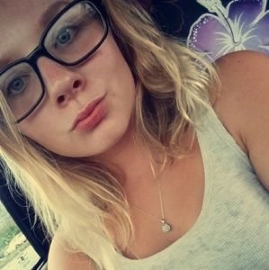 Meet your Posher, Melanie