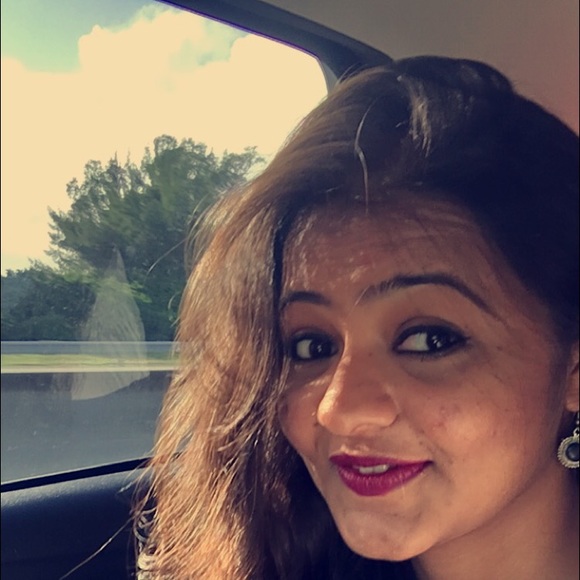 Meet your Posher, Dimple - Picture 1 of 1