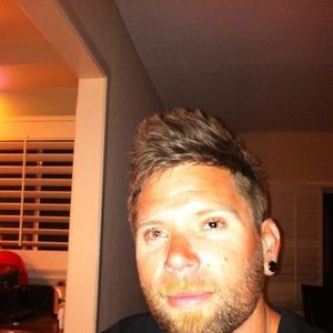 Meet your Posher, Devin