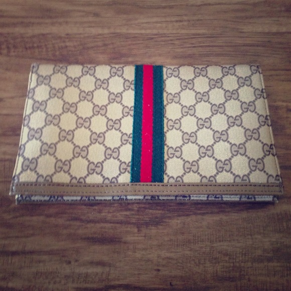 Brown GG clutch purse