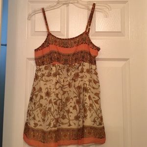 Floral top. With beading