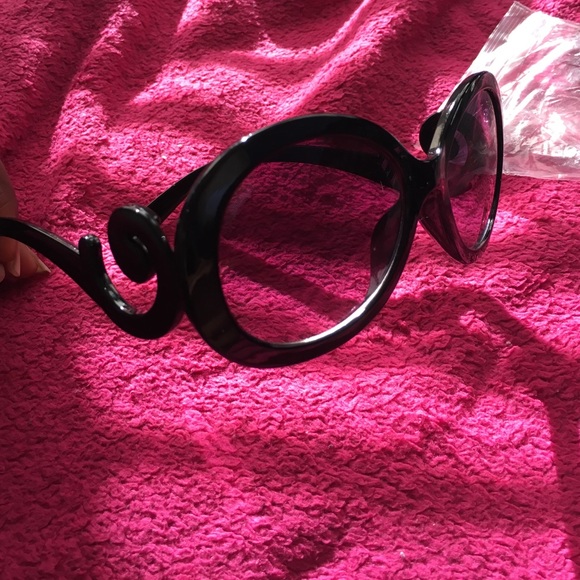 Sunglasses shades